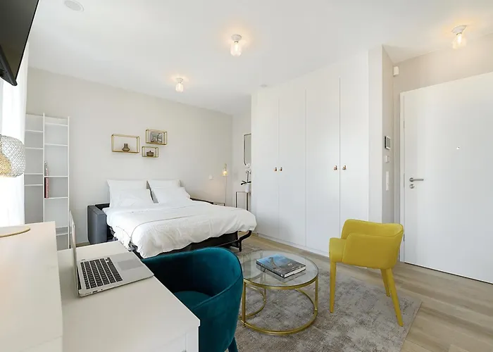 Luxury Flat In Gasperich Near Deloitte, Pwc Apartment *